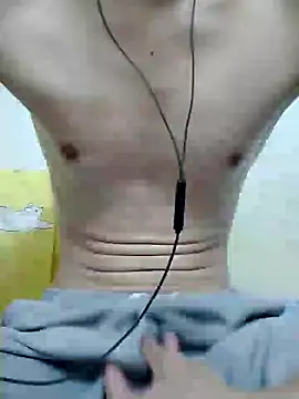 Snapshot of YAY-1 chatting on 21, 12, 2024 YAY-1 online show from 21, 12, 2024