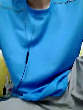 Snapshot of YAY-1 chatting on 22, 12, 2024 YAY-1 online show from 22, 12, 2024