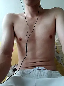 Snapshot of YAY-1 chatting on 2, 1, 2025 YAY-1 online show from 2, 1, 2025