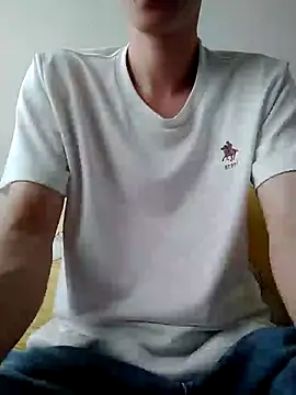 Snapshot of YAY-1 chatting on 3, 1, 2025 YAY-1 online show from 3, 1, 2025