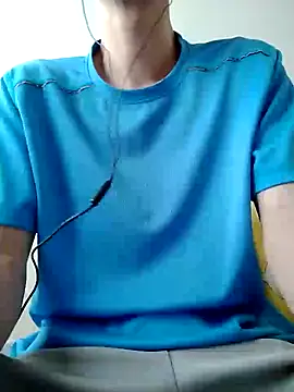 Snapshot of YAY-1 chatting on 5, 1, 2025 YAY-1 online show from 5, 1, 2025