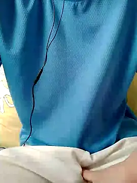 Snapshot of YAY-1 chatting on 20, 1, 2025 YAY-1 online show from 20, 1, 2025