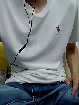 Snapshot of YAY-1 chatting on 20, 1, 2025 YAY-1 online show from 20, 1, 2025