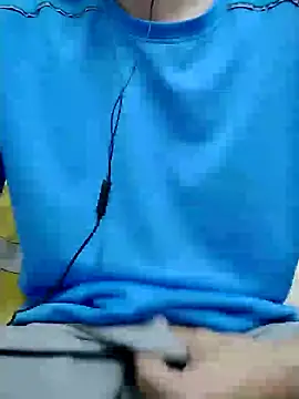 Snapshot of YAY-1 chatting on 1, 2, 2025 YAY-1 online show from 1, 2, 2025