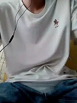 Snapshot of YAY-1 chatting on 6, 2, 2025 YAY-1 online show from 6, 2, 2025