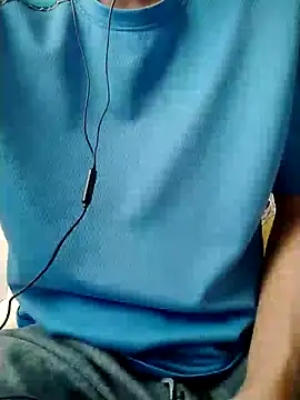 Snapshot of YAY-1 chatting on 9, 2, 2025 YAY-1 online show from 9, 2, 2025