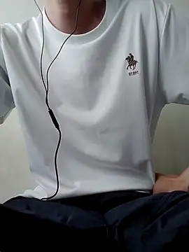 Snapshot of YAY-1 chatting on 18, 2, 2025 YAY-1 online show from 18, 2, 2025