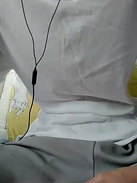 Snapshot of YAY-1 chatting on 20, 2, 2025 YAY-1 online show from 20, 2, 2025