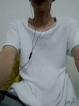 Snapshot of YAY-1 chatting on 20, 2, 2025 YAY-1 online show from 20, 2, 2025