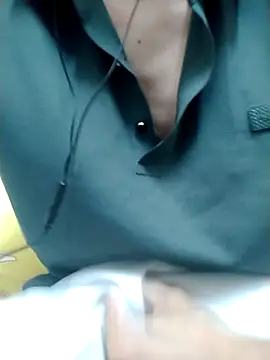 Snapshot of YAY-1 chatting on 22, 2, 2025 YAY-1 online show from 22, 2, 2025