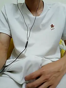 Snapshot of YAY-1 chatting on 25, 2, 2025 YAY-1 online show from 25, 2, 2025