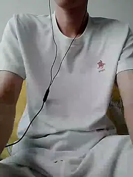 Snapshot of YAY-1 chatting on 27, 2, 2025 YAY-1 online show from 27, 2, 2025