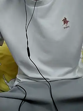 Snapshot of YAY-1 chatting on 1, 3, 2025 YAY-1 online show from 1, 3, 2025