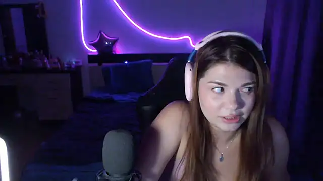 helengilmor online show from 29, 9, 2025