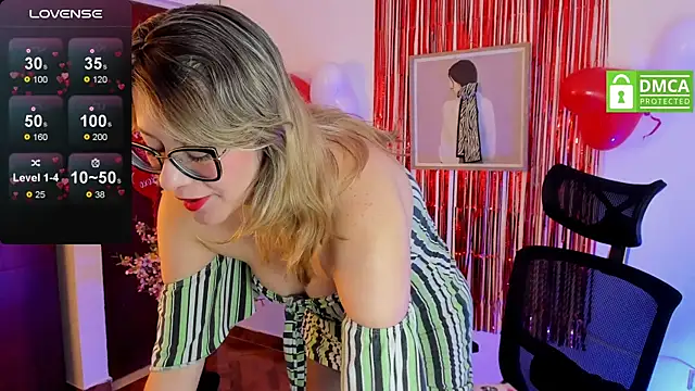 Chanelll Taylorr  online show from 16, 2, 2025