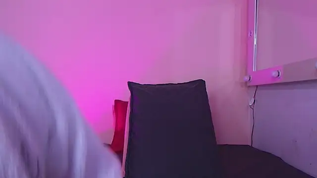 kendal rossi online show from 19, 9, 2025