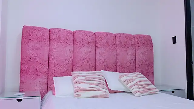 kendal rossi online show from 22, 12, 2025