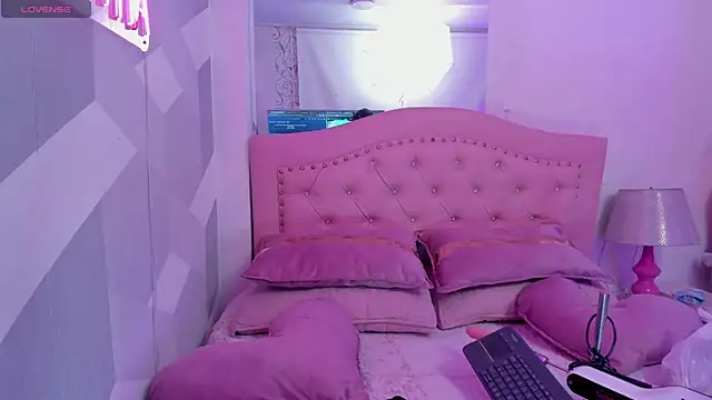 Snapshot of Naomi-Haruno chatting on 15, 5, 2026 Naomi-Haruno online show from 15, 5, 2026