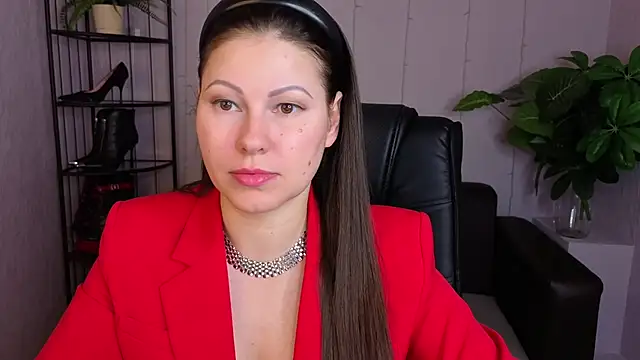 Dana  dom online show from 5, 4, 2026