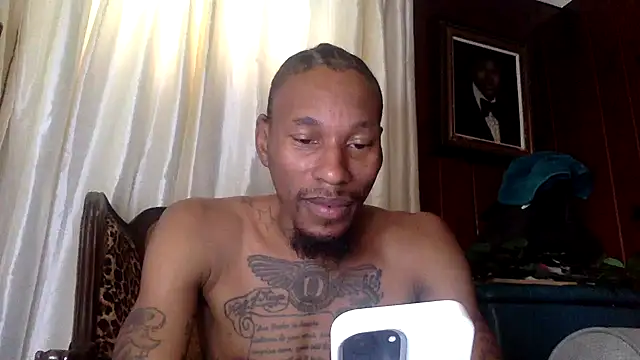 Snapshot of KingDerRico chatting on 30, 10, 2025 KingDerRico online show from 30, 10, 2025