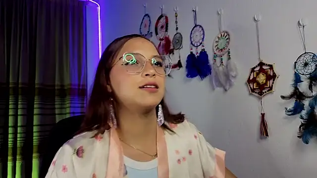 Snapshot of Zoe--khalL chatting on 17, 6, 2026 Zoe--khalL online show from 17, 6, 2026