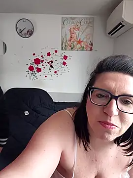 carolyne2023 online show from 27, 3, 2026