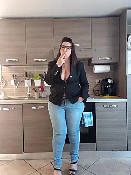 carolyne2023 online show from 4, 4, 2026