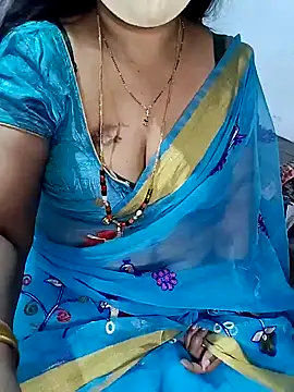 Snapshot of Rani_Darling_99 chatting on 15, 1, 2025 Rani Darling 99 online show from 15, 1, 2025