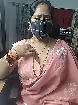 Snapshot of Rani_Darling_99 chatting on 10, 7, 2026 Rani Darling 99 online show from 10, 7, 2026