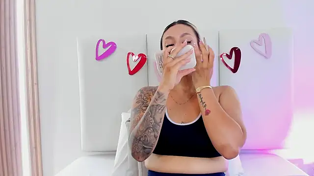 Snapshot of Emily_robertss chatting on 14, 2, 2026 Emily robertss online show from 14, 2, 2026