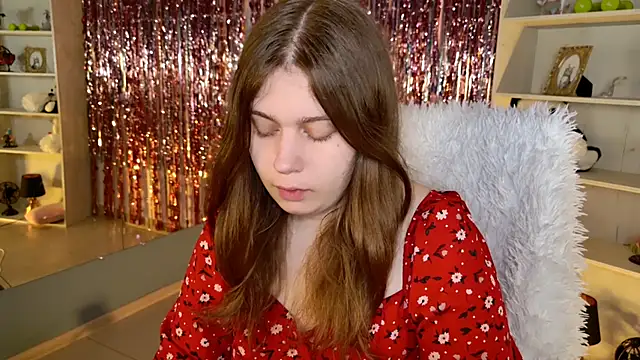 Snapshot of FioraMarmoris chatting on 17, 5, 2026 FioraMarmoris online show from 17, 5, 2026