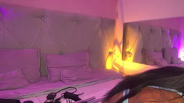 Snapshot of FiorelaLenin chatting on 26, 2, 2026 FiorelaLenin online show from 26, 2, 2026