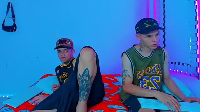 Snapshot of HOT_boy2025 chatting on 18, 12, 2024 HOT boy2025 online show from 18, 12, 2024