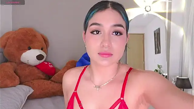 AnnyHizzle online show from 18, 11, 2025