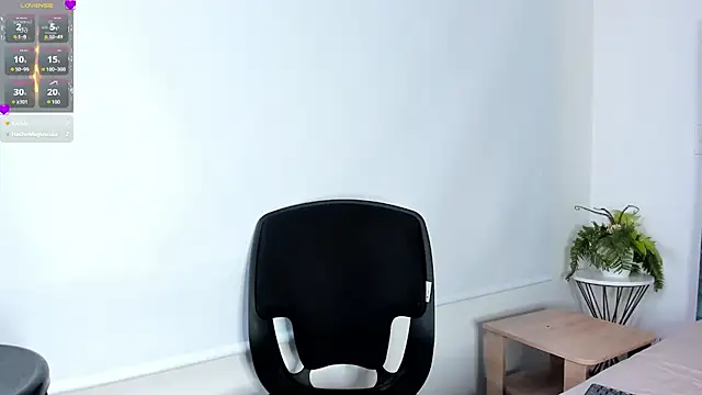 Dapnne  online show from 13, 12, 2024