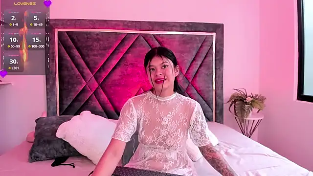 Dapnne  online show from 19, 2, 2025