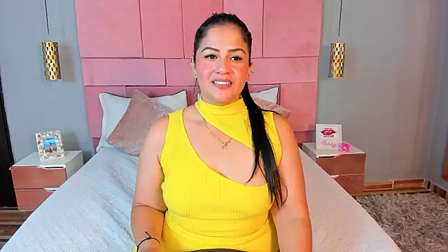 Snapshot of xiomyMorriss chatting on 8, 11, 2025 xiomyMorriss online show from 8, 11, 2025