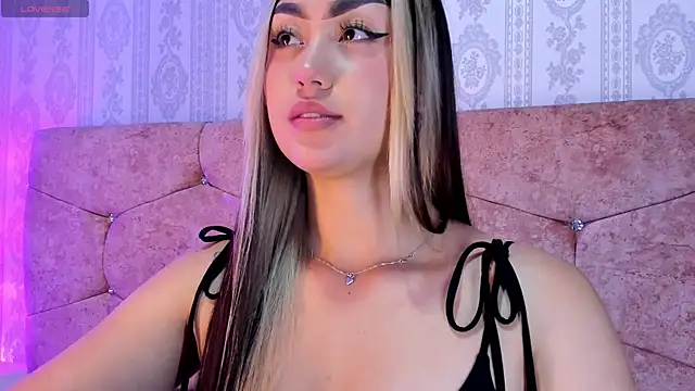 Snapshot of liaa_18 chatting on 30, 7, 2026 liaa 18 online show from 30, 7, 2026