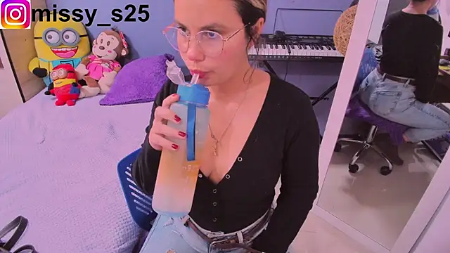 gigi stephans online show from 25, 10, 2025