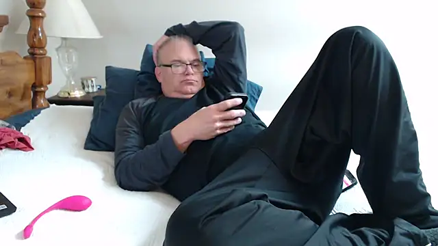 Snapshot of JaySloan chatting on 6, 1, 2025 JaySloan online show from 6, 1, 2025