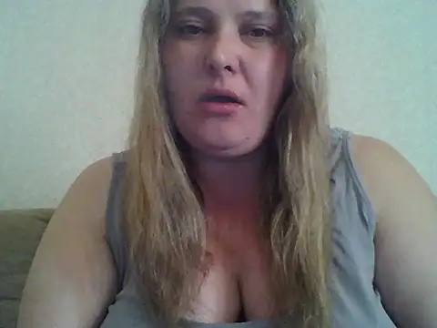 Snapshot of ParisMimi chatting on 2, 6, 2026 ParisMimi online show from 2, 6, 2026