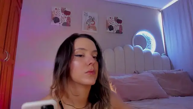 martinaaricci online show from 17, 11, 2025