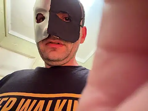 Ariel Ari online show from 9, 1, 2025