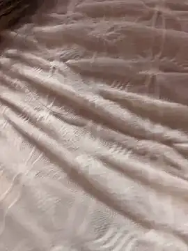 Efangfang online show from 5, 2, 2025