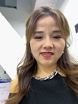 Efangfang online show from 27, 2, 2025