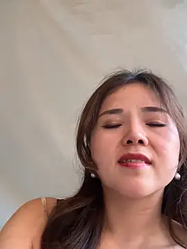 Efangfang online show from 28, 2, 2025