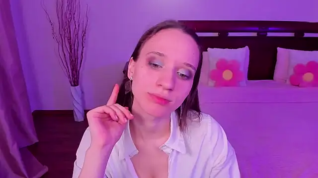 StaceySunny online show from 10, 4, 2026