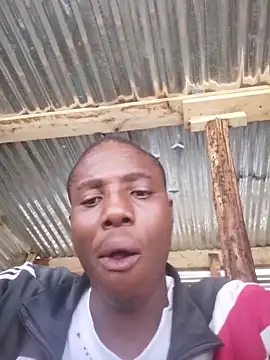 Snapshot of MkingPin chatting on 8, 11, 2025 MkingPin online show from 8, 11, 2025