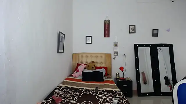 Snapshot of MadinsonCopper chatting on 26, 10, 2025 MadinsonCopper online show from 26, 10, 2025