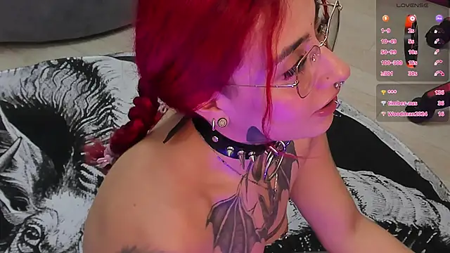 selene red  online show from 8, 2, 2025